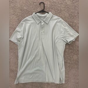 Men’s Old Navy, XL, short sleeve collared shirt with three buttons in the front